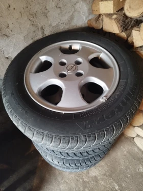 Гуми с джанти Tigar 195/65R15, снимка 3 - Гуми и джанти - 47549625