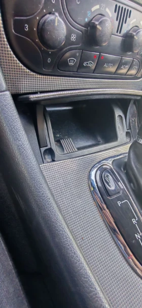 Mercedes-Benz C 220, снимка 16