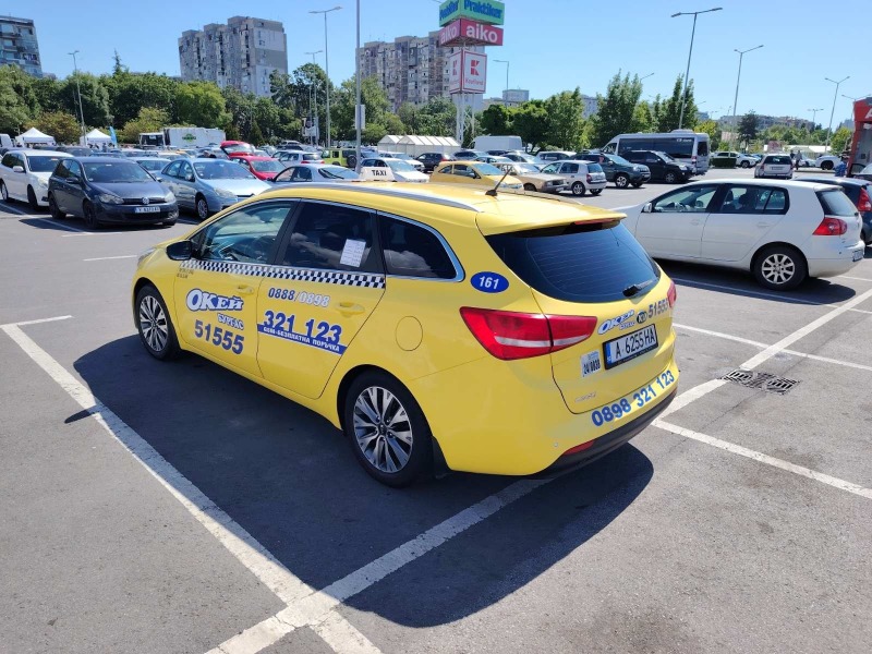 Kia Ceed, снимка 4 - Автомобили и джипове - 46053576