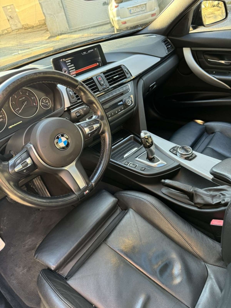 BMW 320 Xdrive, снимка 11 - Автомобили и джипове - 46438683