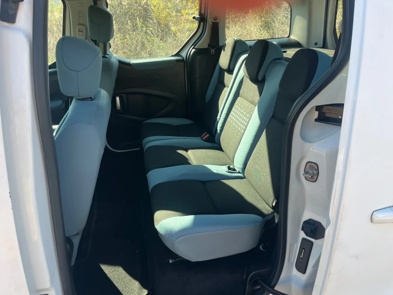 Citroen Berlingo 1.6HDI FACELIFT, снимка 10 - Автомобили и джипове - 47688806