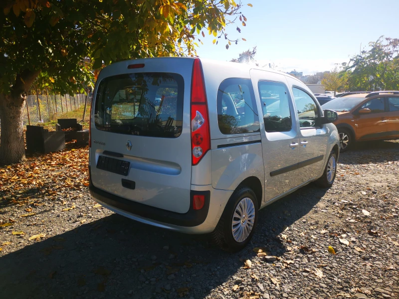 Renault Kangoo 1.6i/106ps, снимка 4 - Автомобили и джипове - 47863453