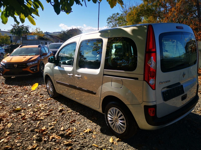 Renault Kangoo 1.6i/106ps, снимка 6 - Автомобили и джипове - 47863453