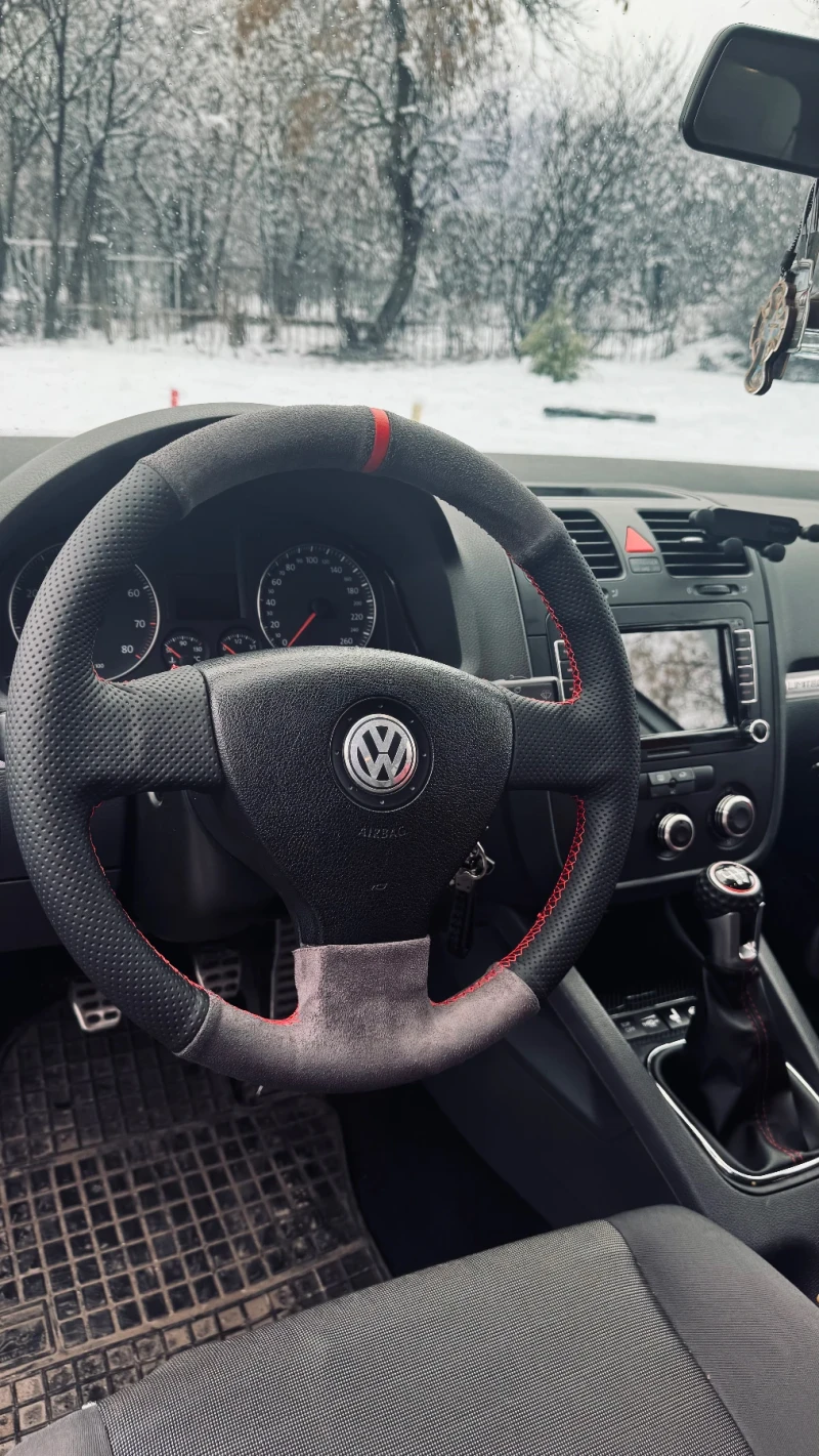 VW Golf, снимка 6 - Автомобили и джипове - 48258918