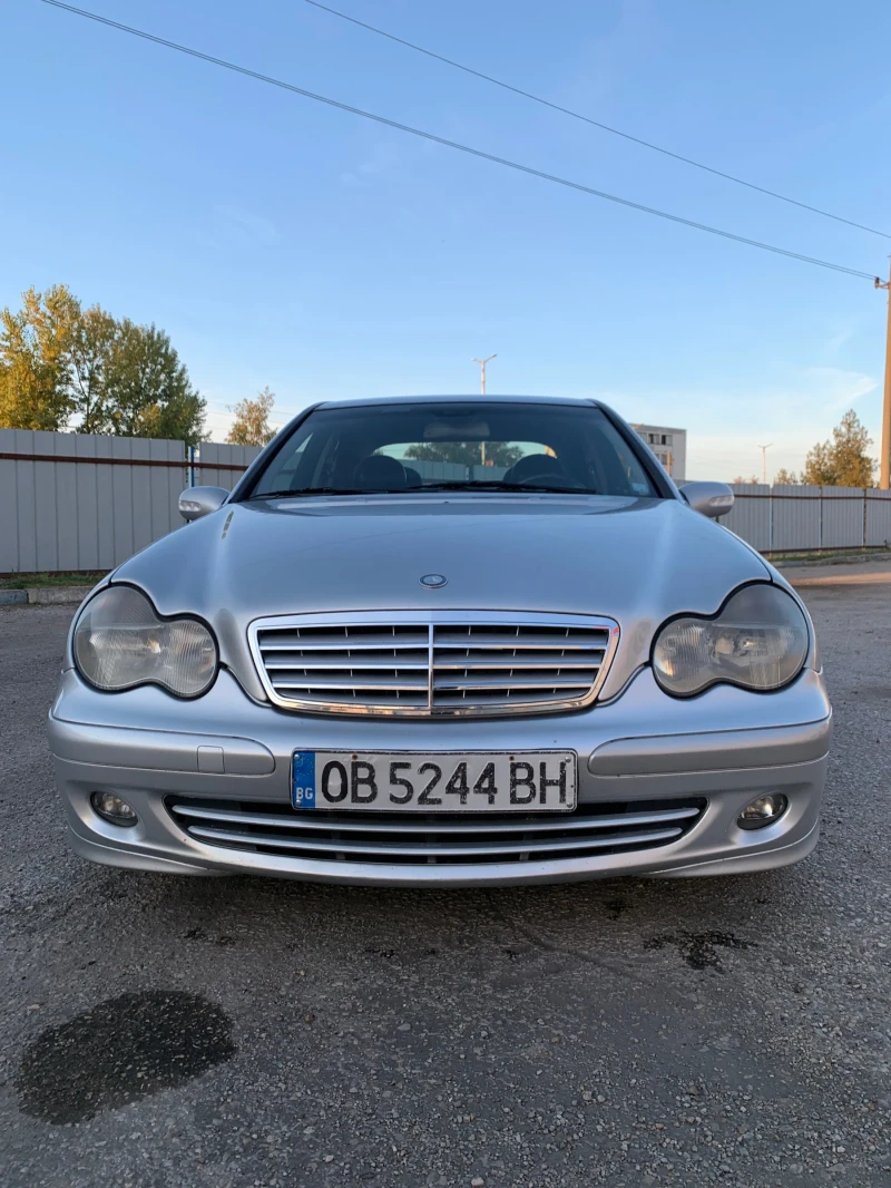 Mercedes-Benz C 220, снимка 6 - Автомобили и джипове - 48454091