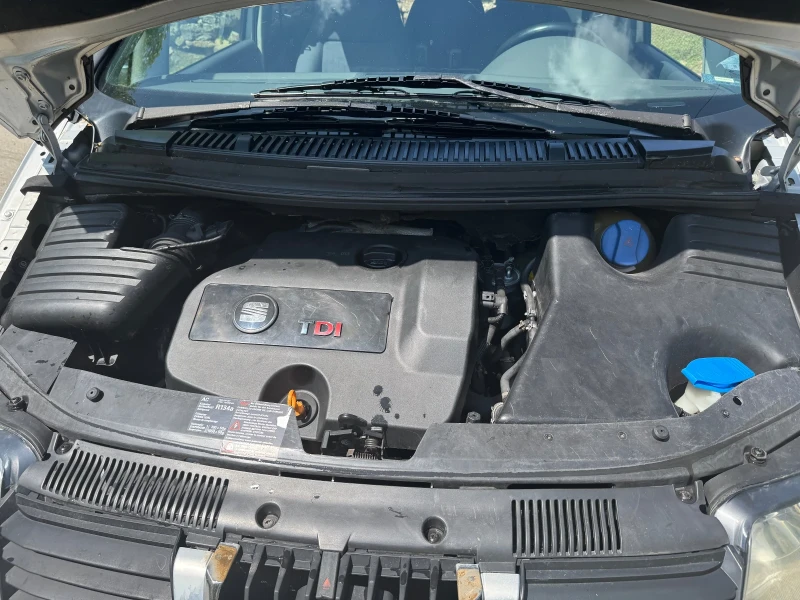 Seat Alhambra 1.9TDI, снимка 8 - Автомобили и джипове - 50522765