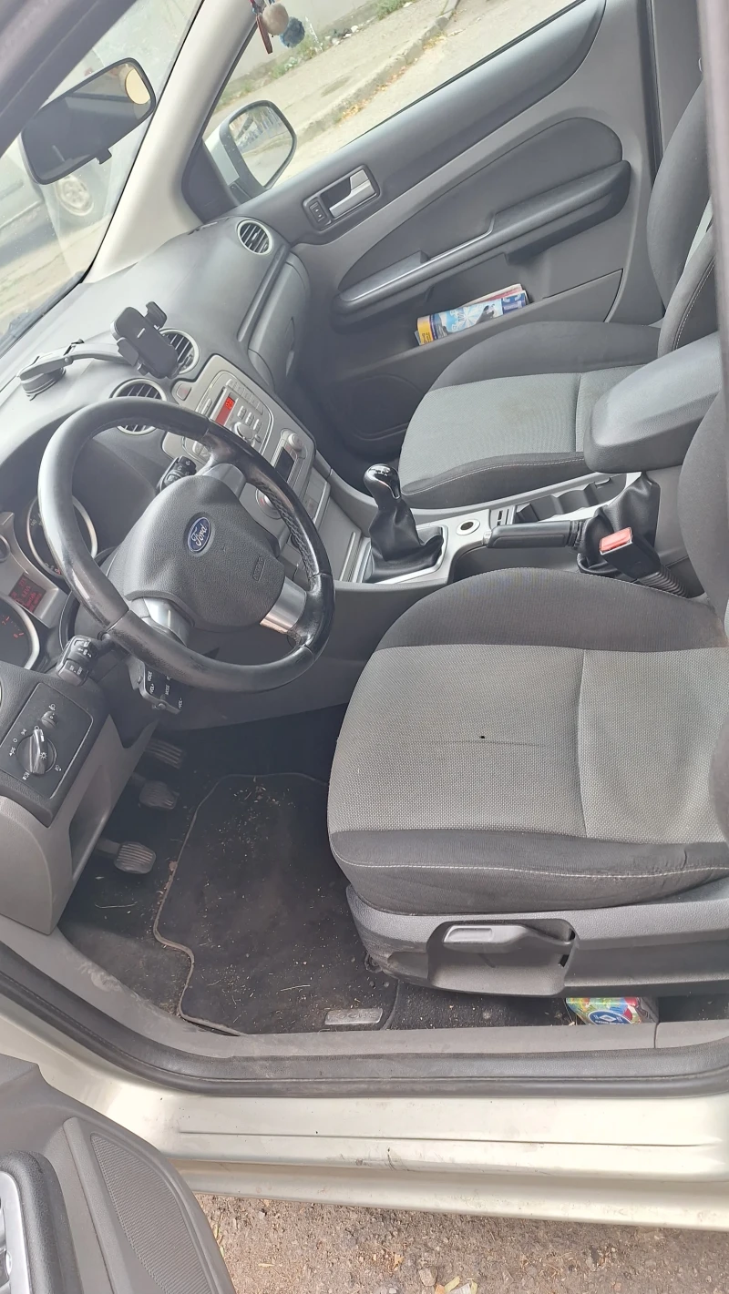 Ford Focus Benzin/LPG, снимка 8 - Автомобили и джипове - 51209059