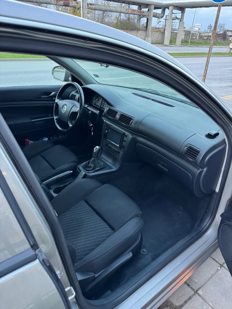 Skoda Superb 2.0 TDI , снимка 12 - Автомобили и джипове - 52619592