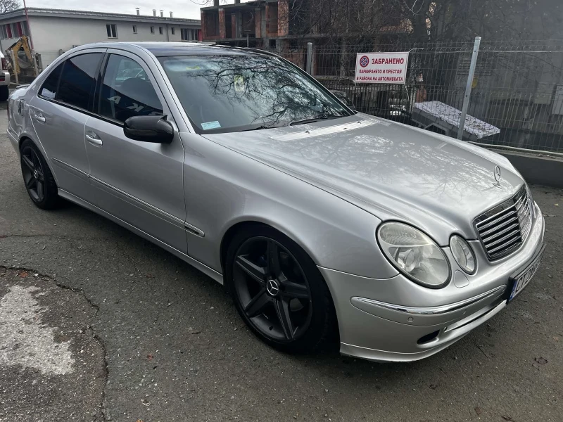 Mercedes-Benz E 320