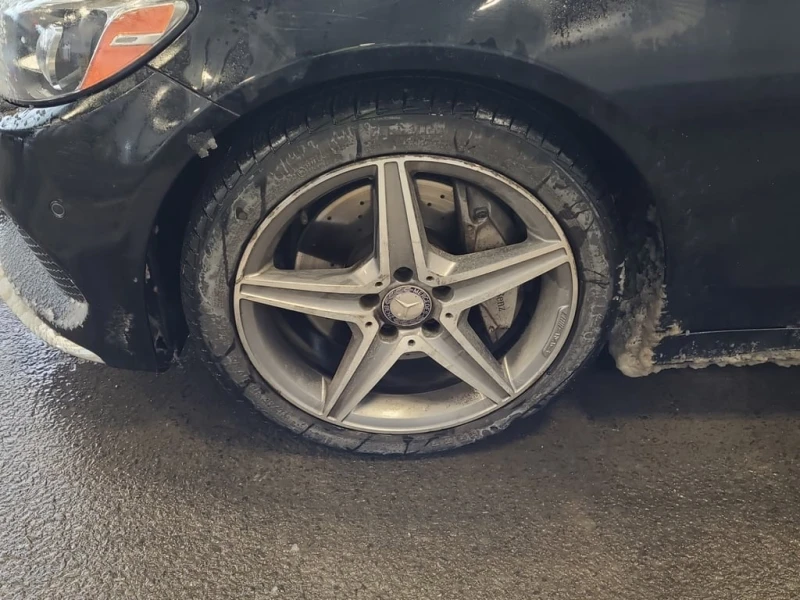 Mercedes-Benz C 300 * CARFAX * ФИНАНСИРАНЕ , снимка 8 - Автомобили и джипове - 52768674