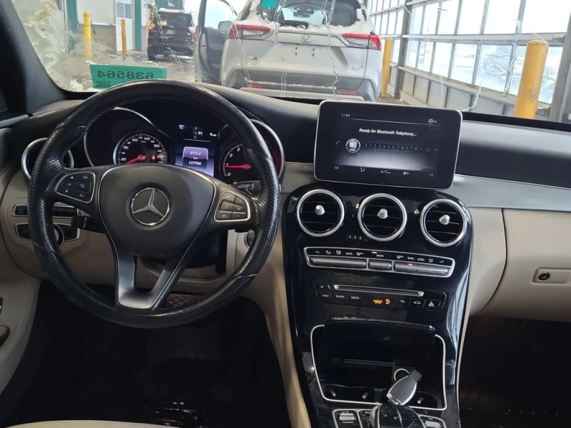 Mercedes-Benz C 300 * CARFAX * ФИНАНСИРАНЕ , снимка 12 - Автомобили и джипове - 52768674