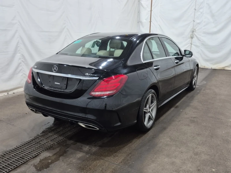 Mercedes-Benz C 300 * CARFAX * ФИНАНСИРАНЕ , снимка 3 - Автомобили и джипове - 52768674