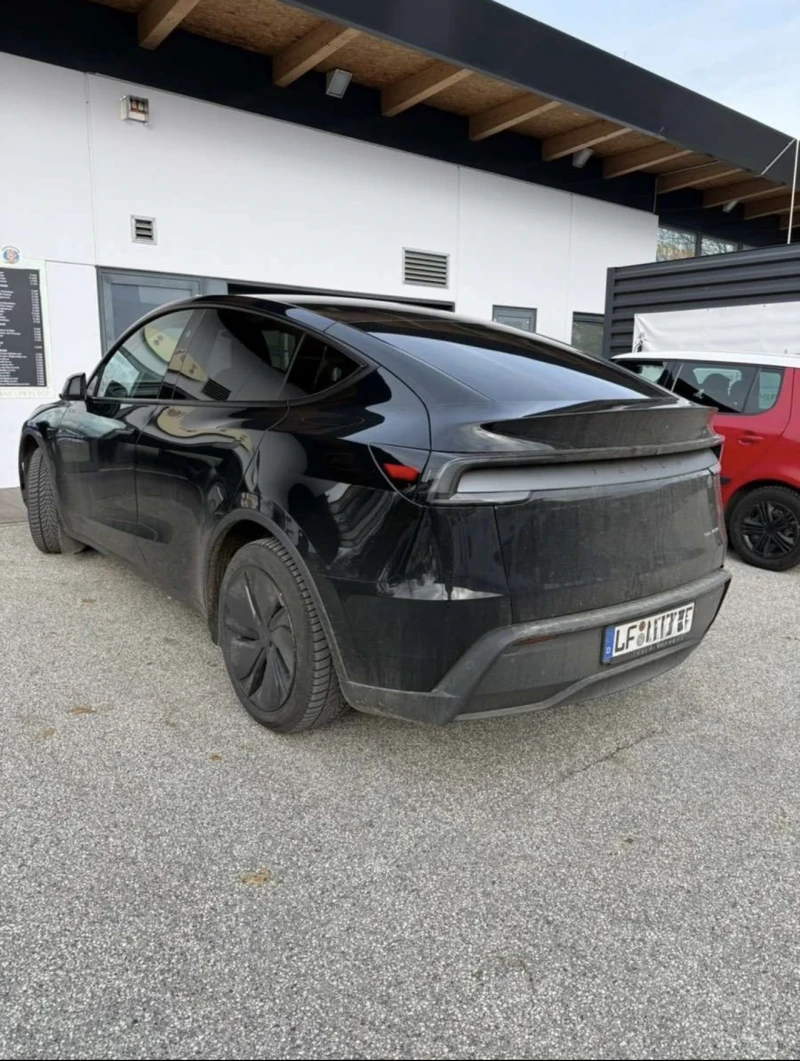 Tesla Y Juniper Long Range, снимка 4 - Автомобили и джипове - 52856607
