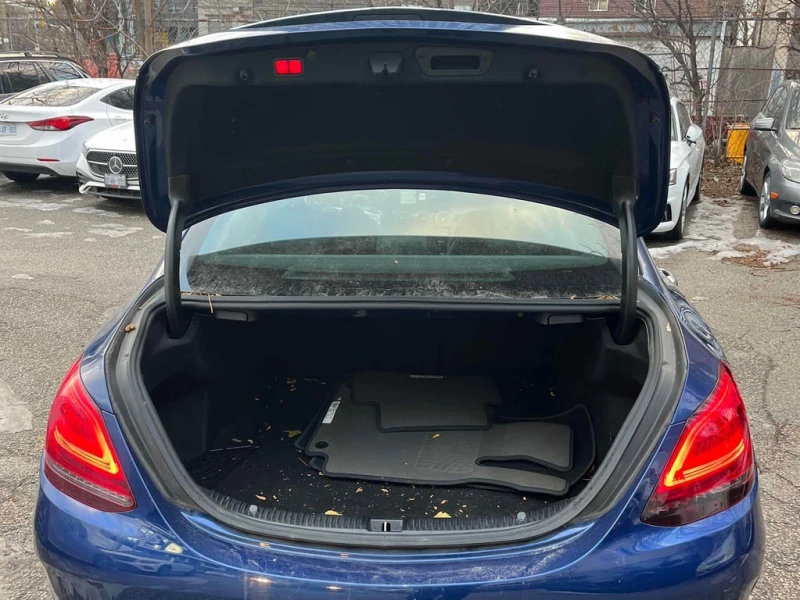 Mercedes-Benz C 43 AMG  * CARFAX * БЕЗ ПЪРВОНАЧАЛНА ВНОСКА, снимка 14 - Автомобили и джипове - 53049999