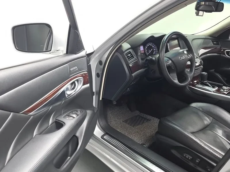 Infiniti M 37 3.7 - САМО 30% АВАНС, снимка 10 - Автомобили и джипове - 56285478