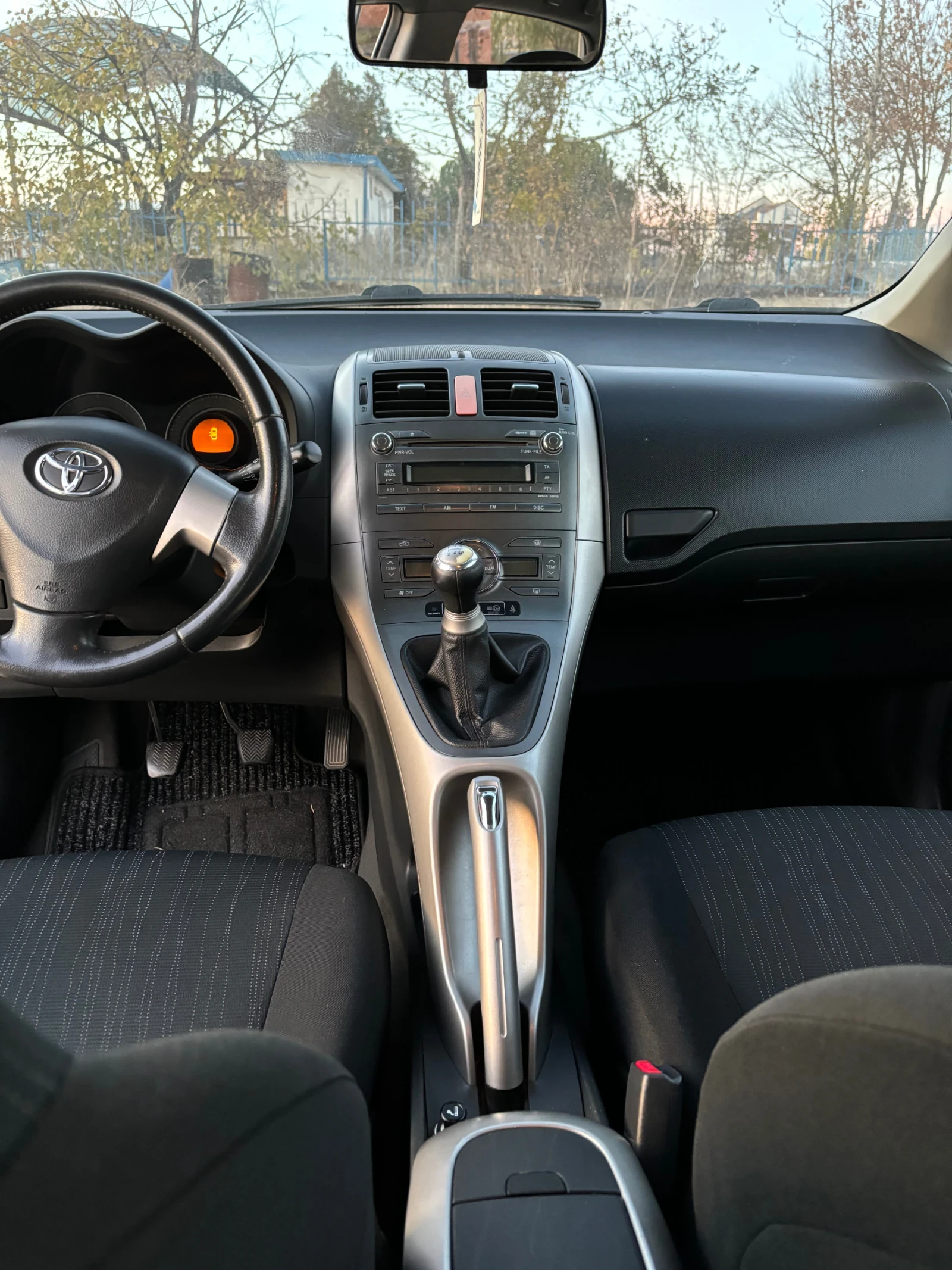 Toyota Auris D4d - изображение 5