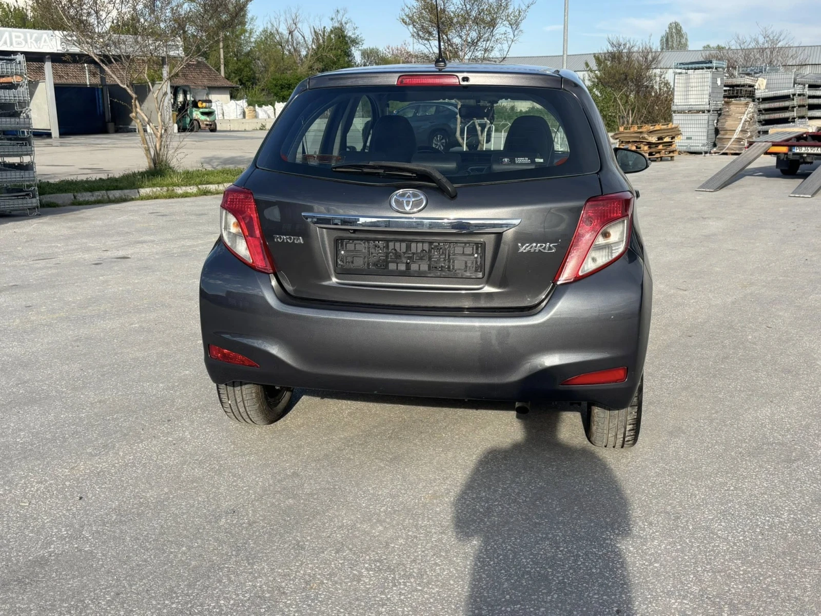 Toyota Yaris 1.3 БЕНЗИН EURO5 - изображение 7