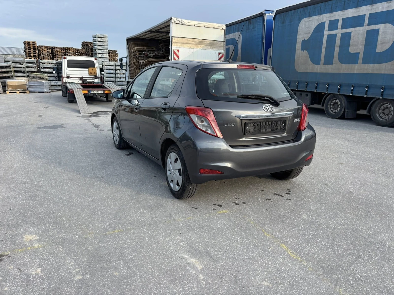 Toyota Yaris 1.3 БЕНЗИН EURO5 - изображение 8