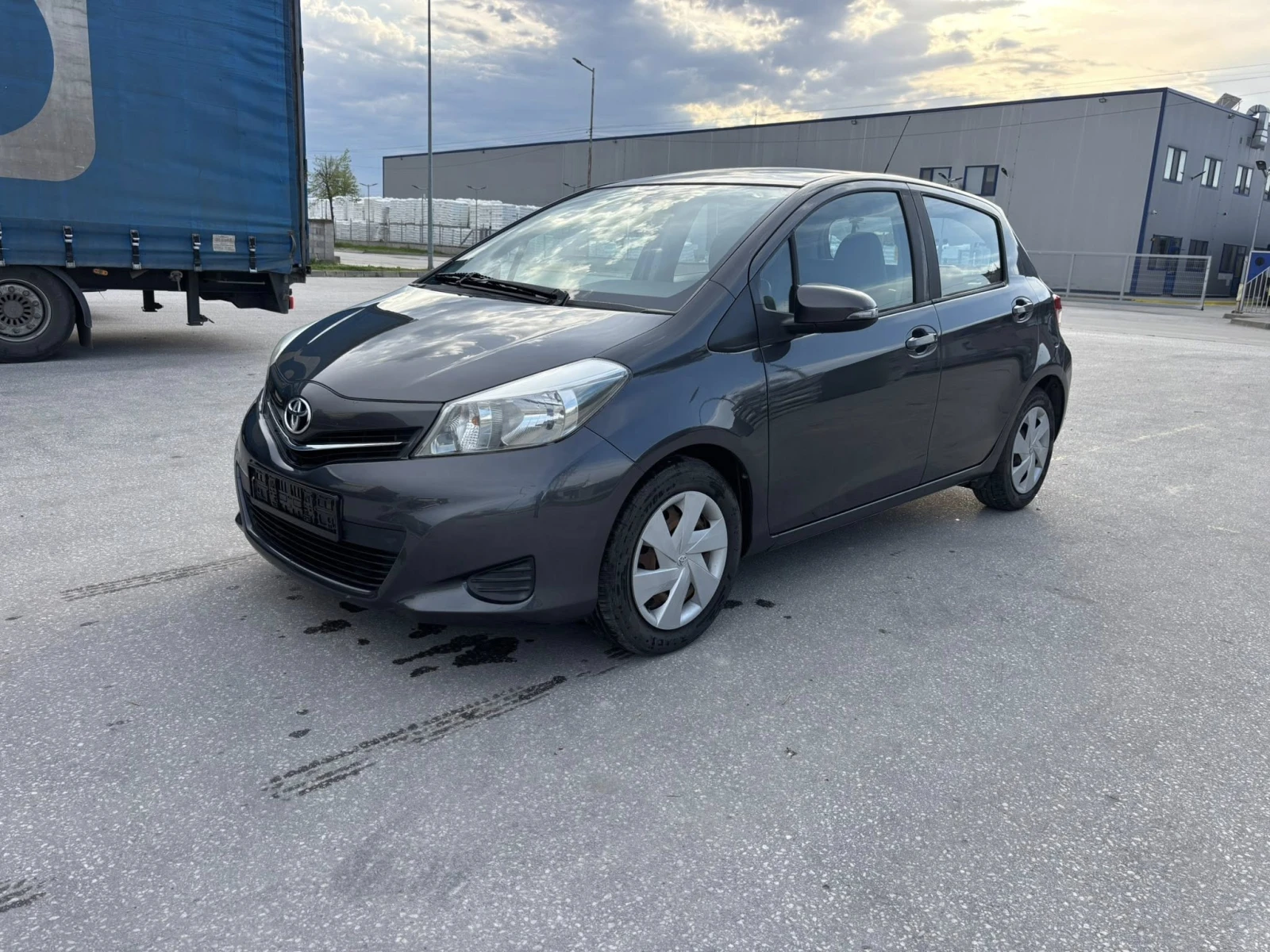 Toyota Yaris 1.3 БЕНЗИН EURO5 - изображение 2