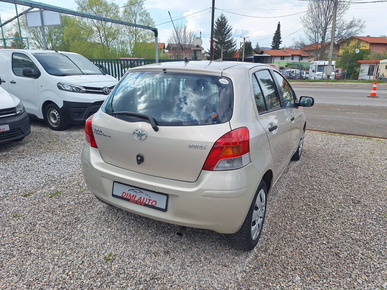 Toyota Yaris 1.33 vvt-i 101ks face! - изображение 3