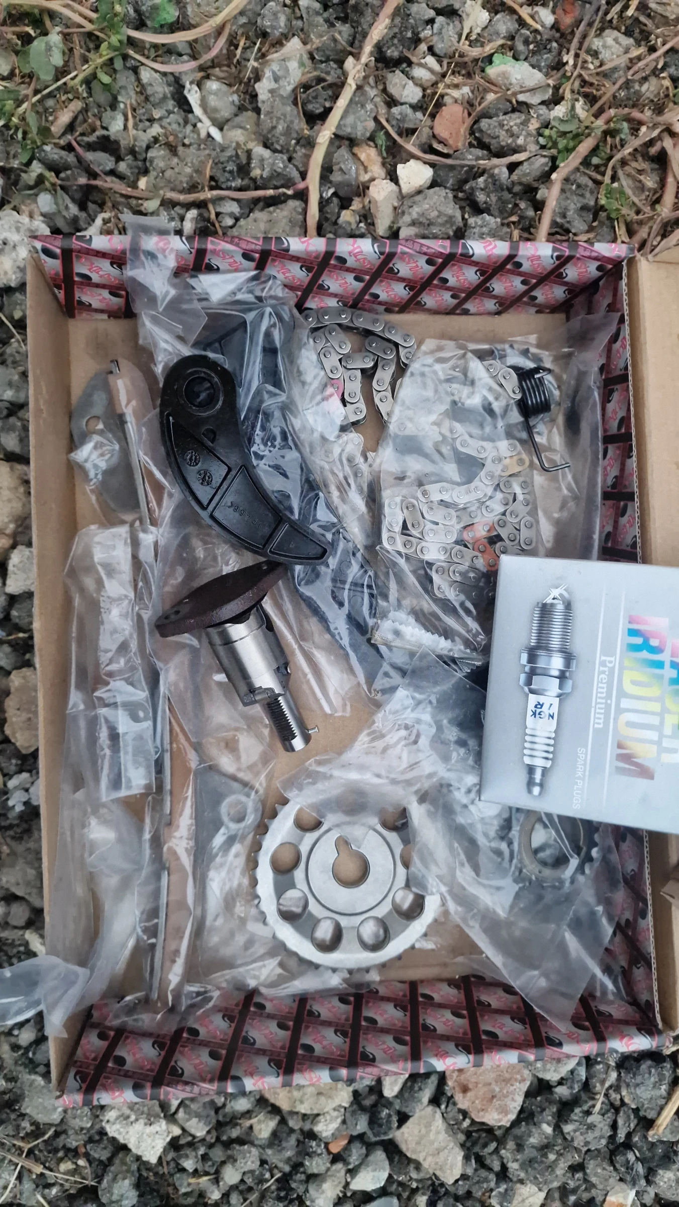 Toyota Prius 1.8  140кс - изображение 9