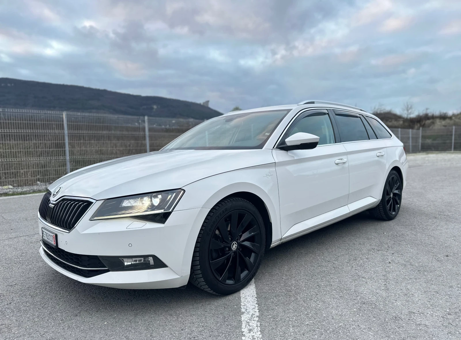 Skoda Superb Lauren&Klement 2.0TDI DSG 4x4 SWISS - изображение 2