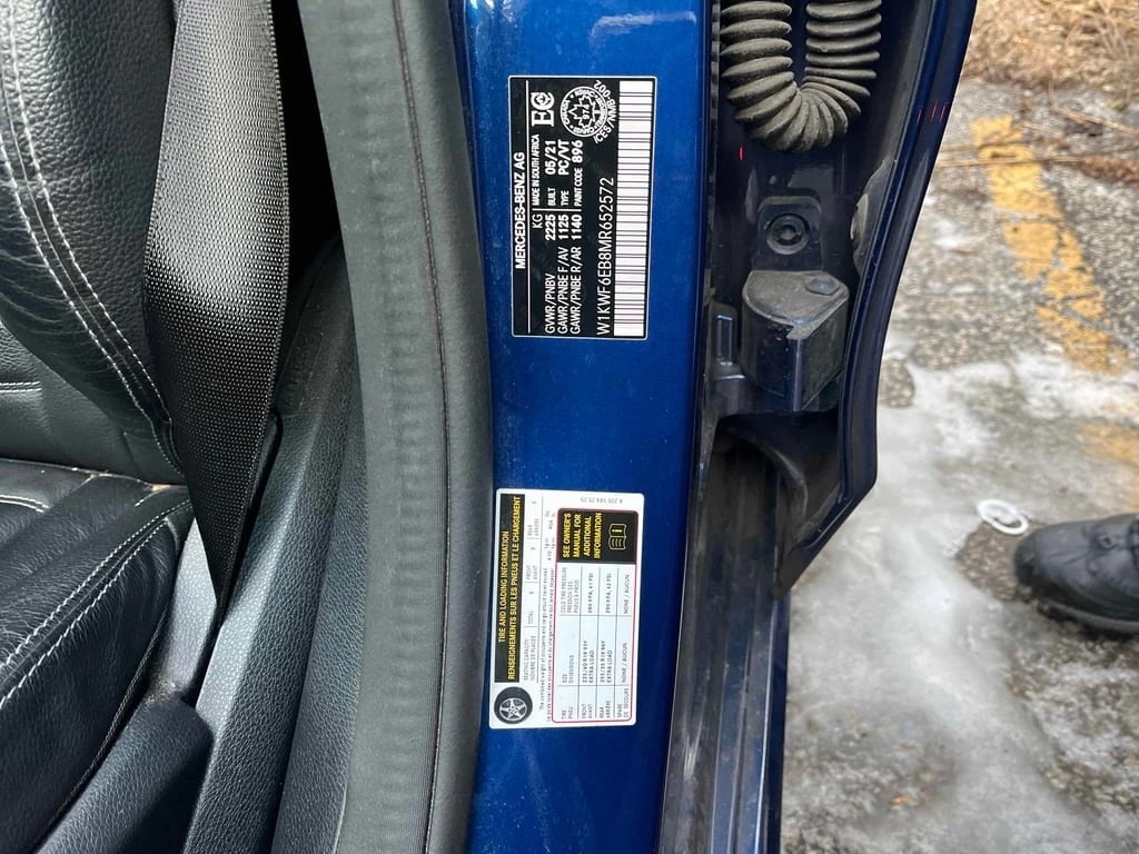 Mercedes-Benz C 43 AMG  * CARFAX * БЕЗ ПЪРВОНАЧАЛНА ВНОСКА - изображение 10