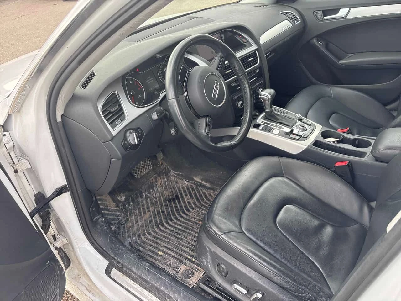 Audi A4 * Progressiv plus * CARFAX * ЦЕНА ДО БГ, снимка 5 - Автомобили и джипове - 53805474