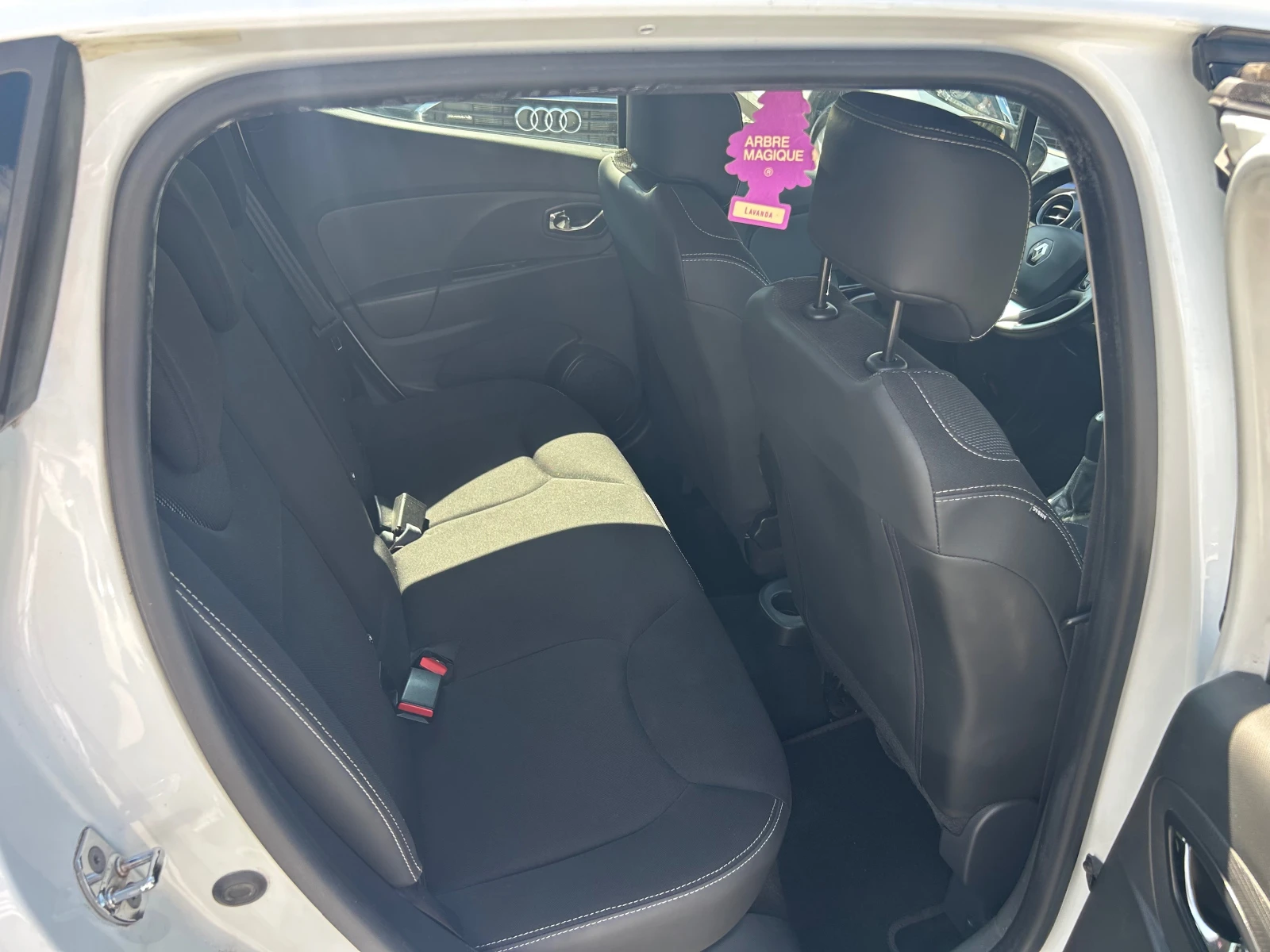 Renault Clio 1.5DCI EURO5B, снимка 16 - Автомобили и джипове - 54130570