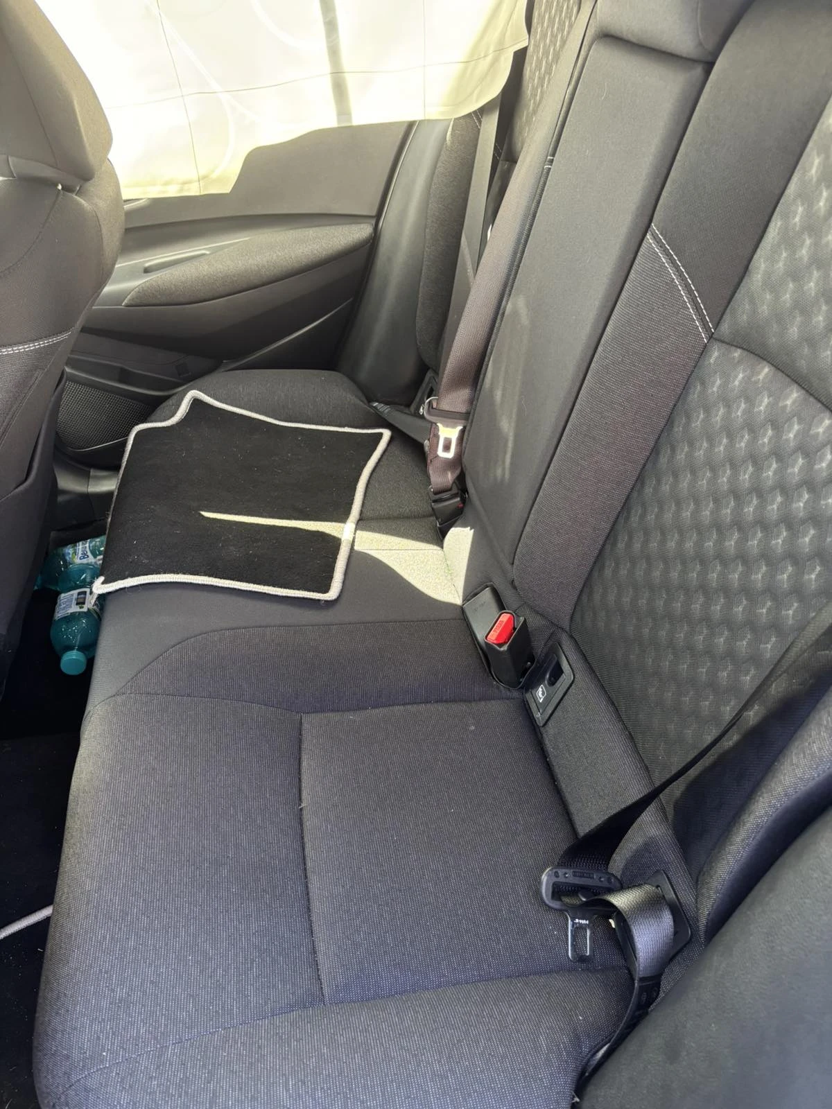 Toyota Corolla 1.8 Hybrid, снимка 6 - Автомобили и джипове - 54717492