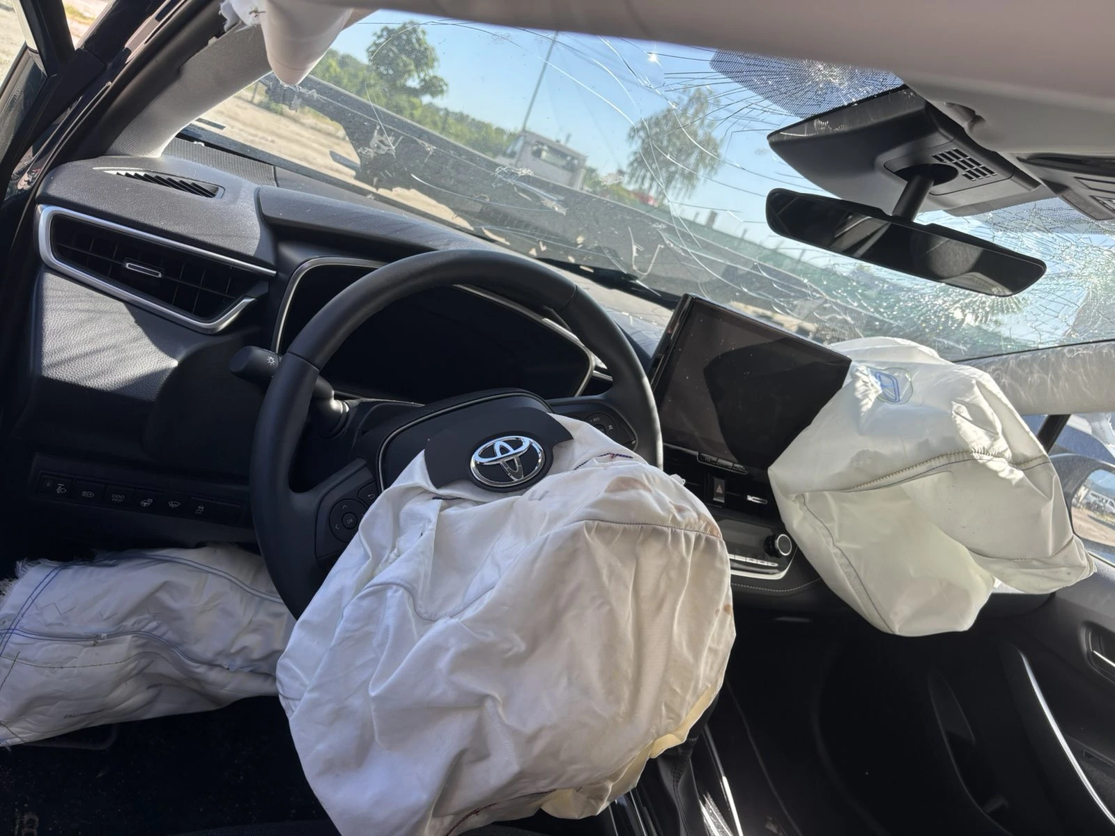 Toyota Corolla 1.8 Hybrid, снимка 5 - Автомобили и джипове - 54717492