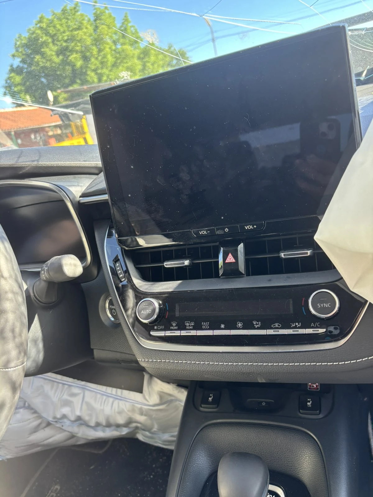 Toyota Corolla 1.8 Hybrid, снимка 8 - Автомобили и джипове - 54717492
