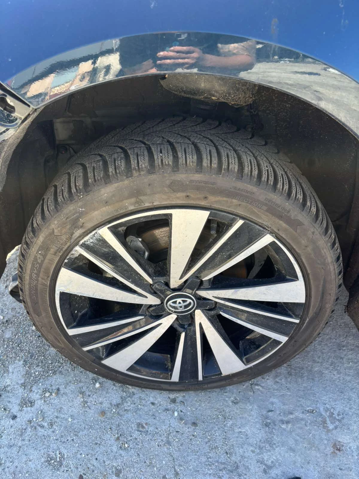 Toyota Corolla 1.8 Hybrid, снимка 10 - Автомобили и джипове - 54717492