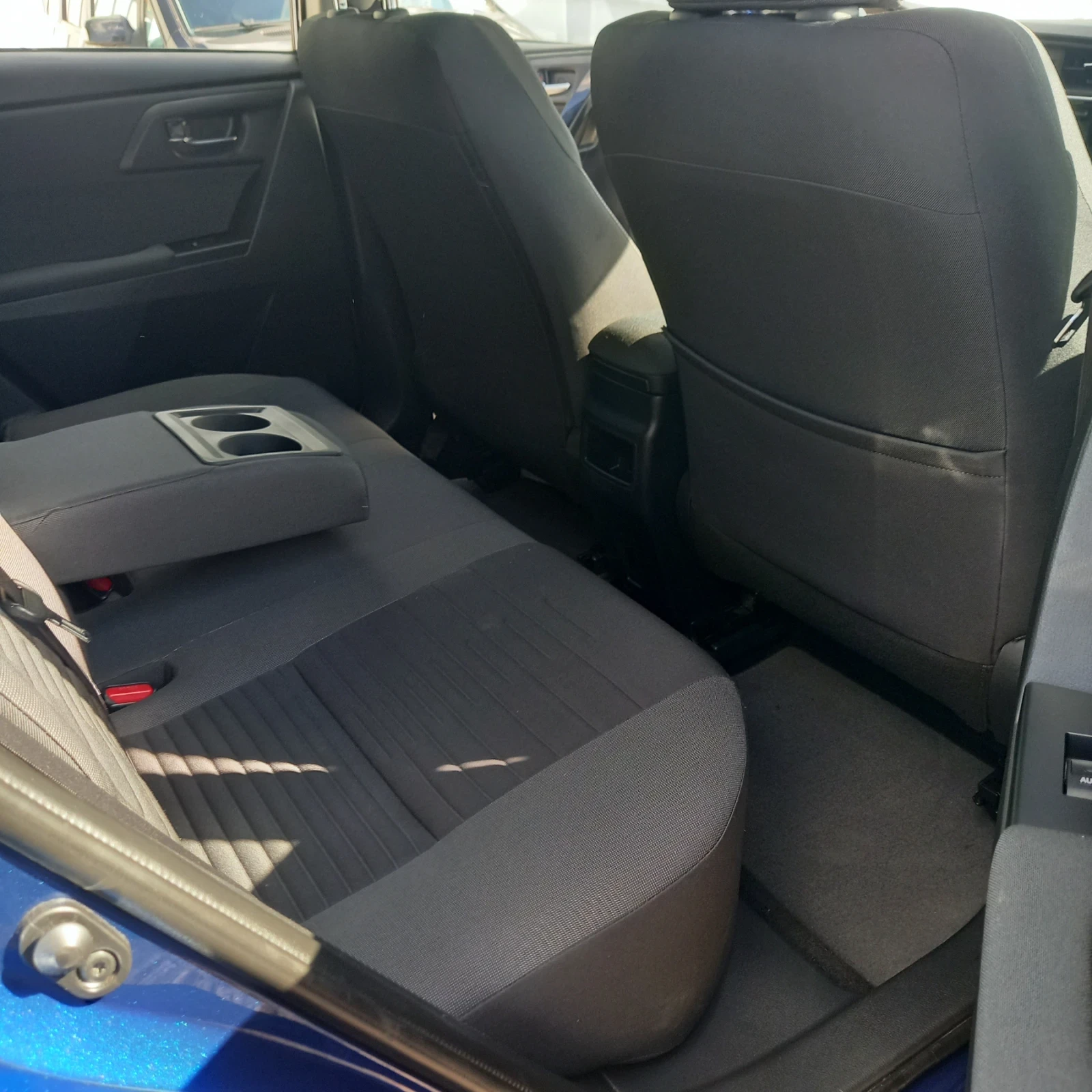Toyota Auris 1.2 Turbo Comfort/ Navi /Kamera/ , снимка 11 - Автомобили и джипове - 54928268