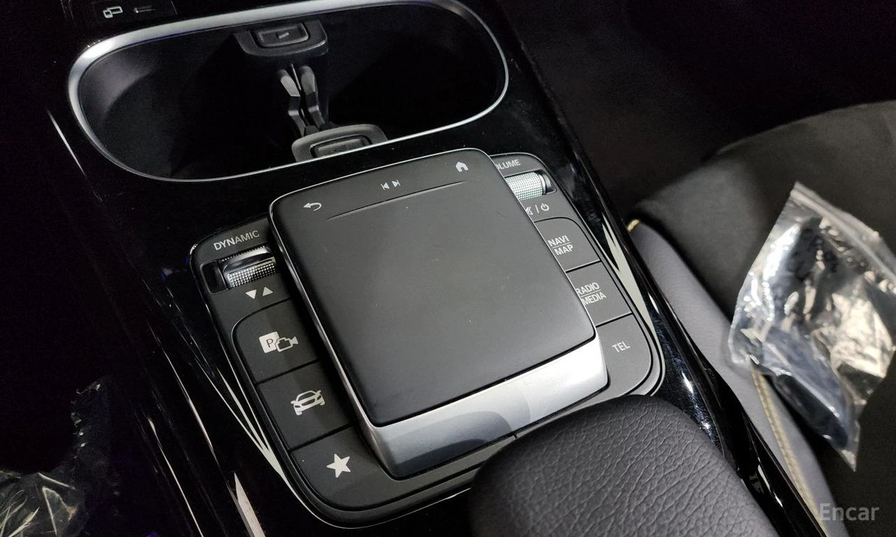 Mercedes-Benz CLA 45 AMG S* 4MATIC+ * ПОДГРЕВ* , снимка 6 - Автомобили и джипове - 54928933