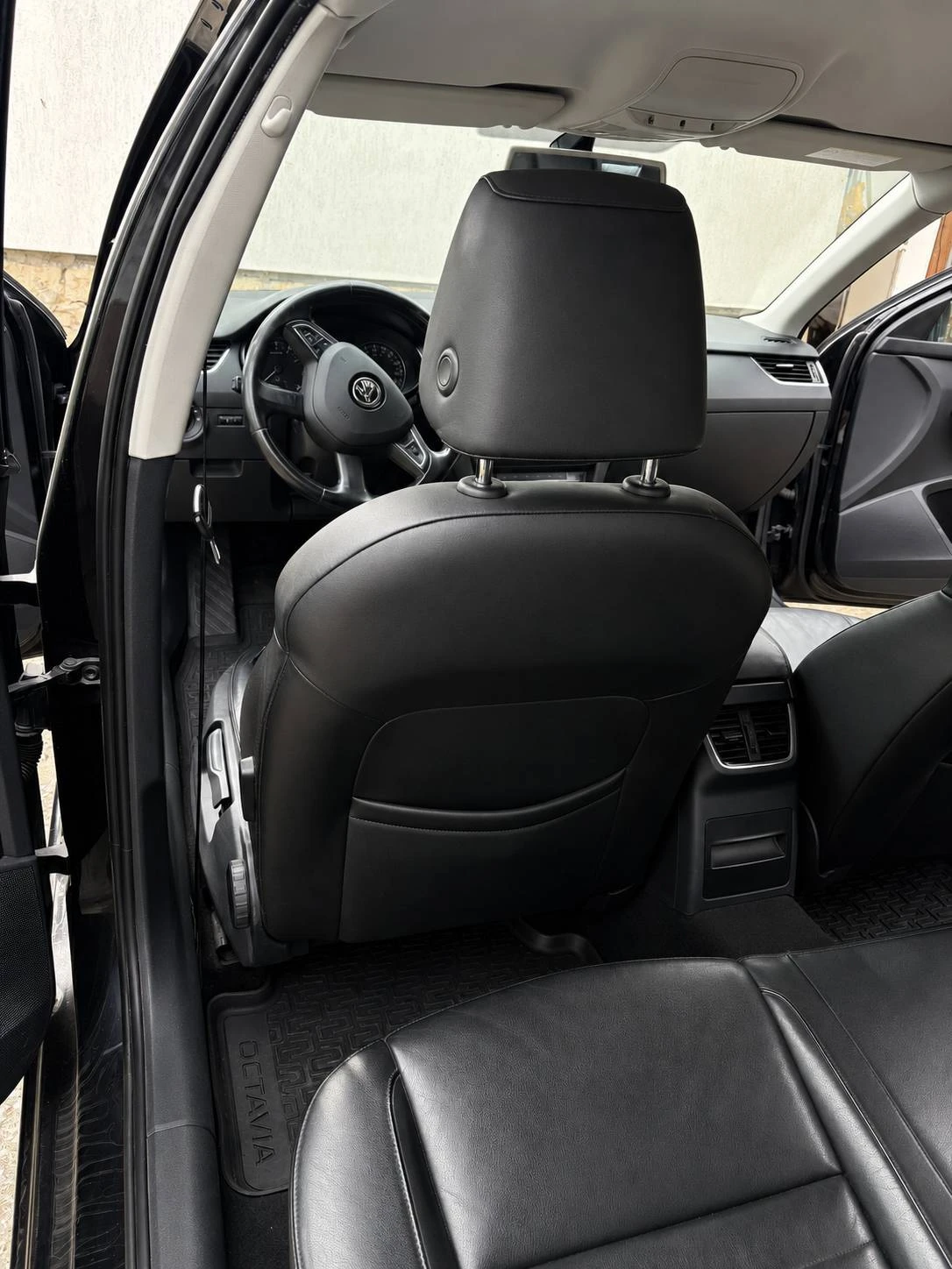 Skoda Octavia 1.8 tsi, снимка 7 - Автомобили и джипове - 55038609