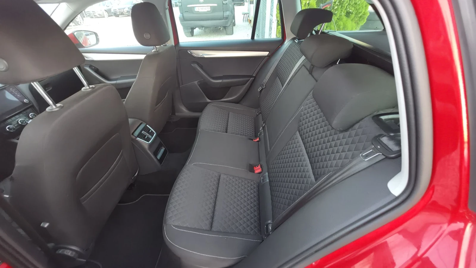 Skoda Octavia 2.0.TDI.150��.4?4.190000��. | Mobile.bg � ����������� 10