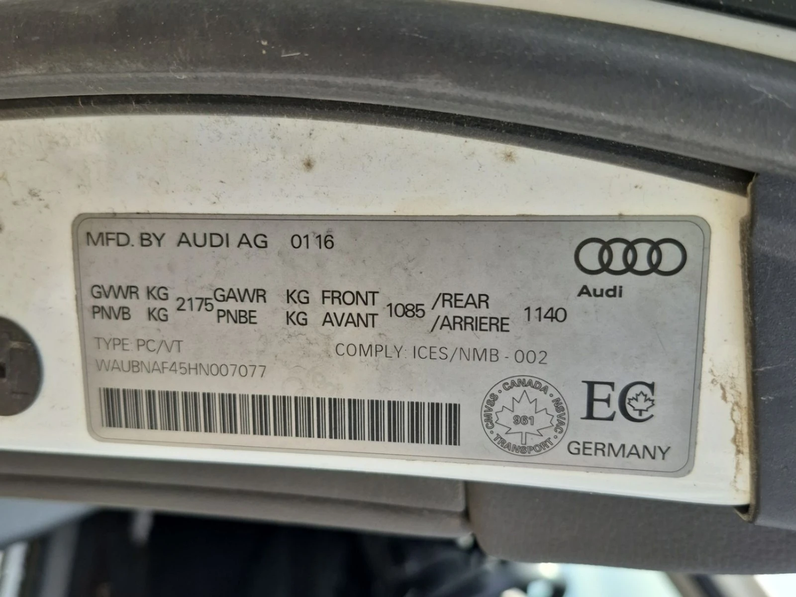Audi A4 Progressiv * Pano * АвтоКредит * (ЦЕНА ДО БГ), снимка 15 - Автомобили и джипове - 55514768