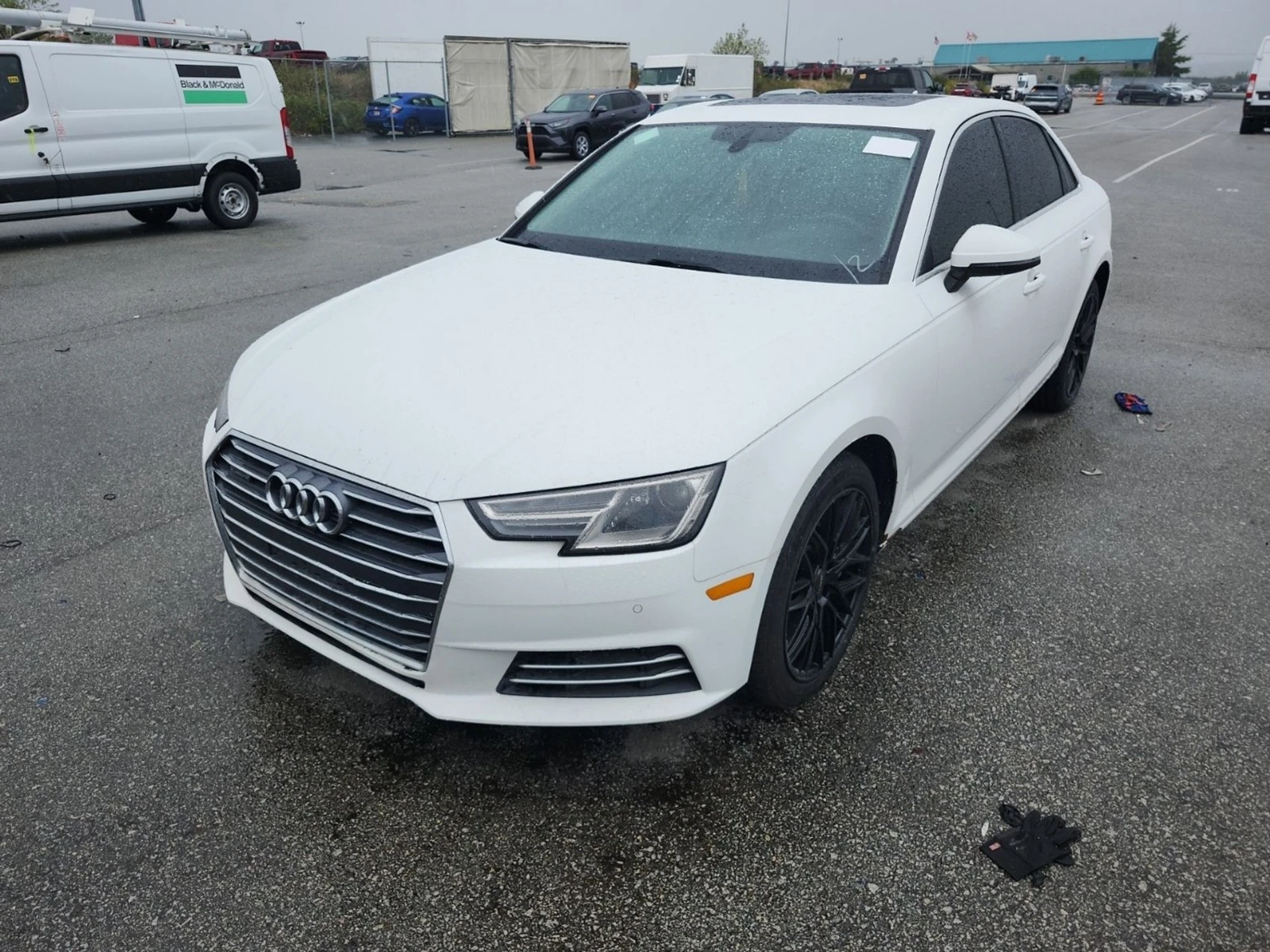 Audi A4 Progressiv * Pano * АвтоКредит * (ЦЕНА ДО БГ)