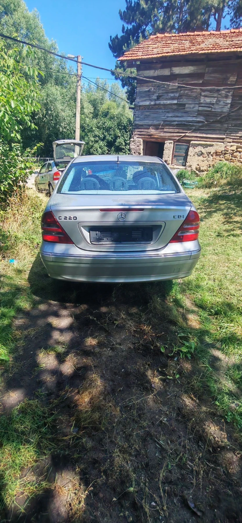 Mercedes-Benz C 220, снимка 3 - Автомобили и джипове - 55769423