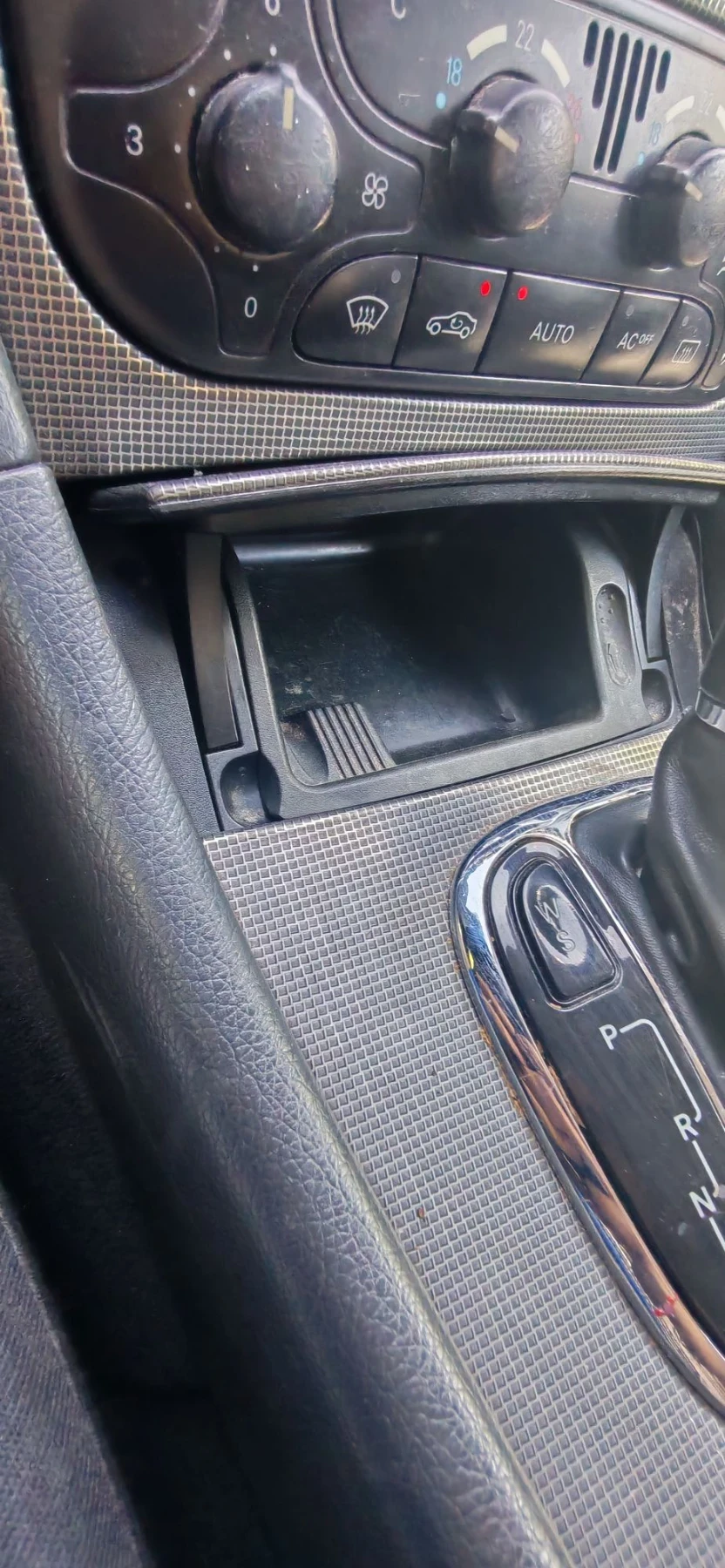 Mercedes-Benz C 220, снимка 16 - Автомобили и джипове - 55769423