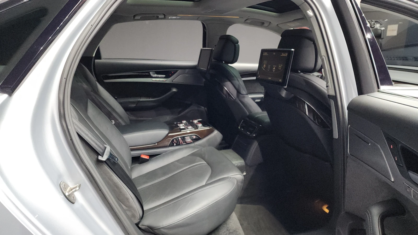 Audi A8 L' 4.0T ' MATRIX ' DISTRONIC ' TV , снимка 12 - Автомобили и джипове - 55901928