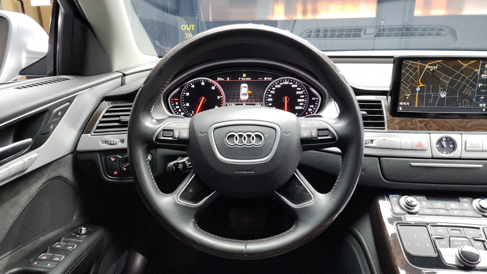 Audi A8 L' 4.0T ' MATRIX ' DISTRONIC ' TV , снимка 13 - Автомобили и джипове - 55901928