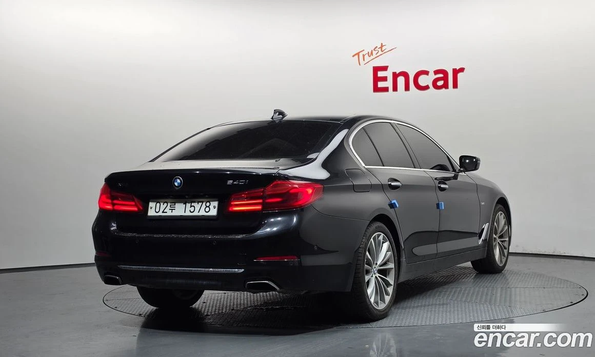 BMW 540 540i xDrive Luxury Plus, снимка 2 - Автомобили и джипове - 56107255