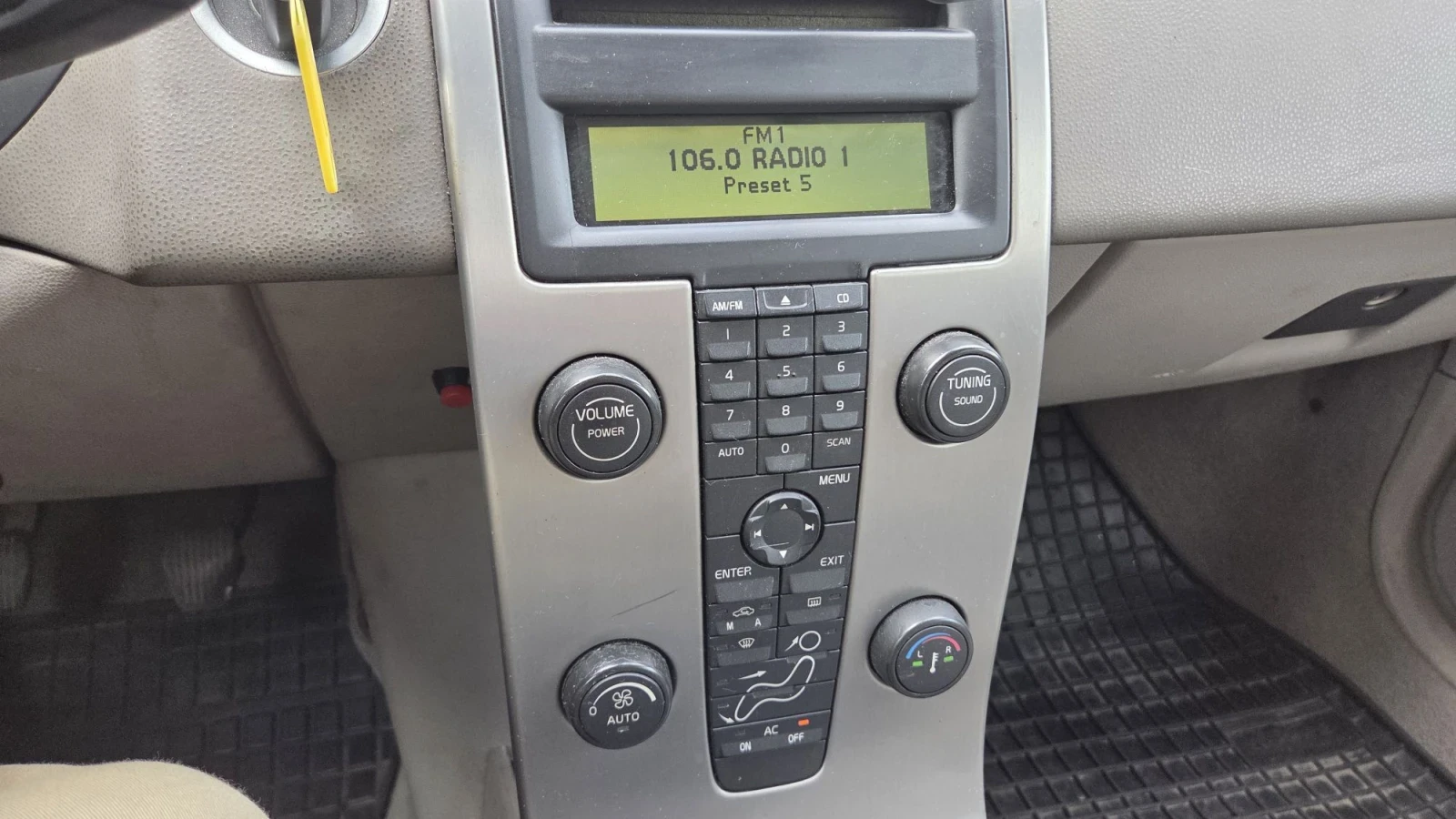 Volvo V50, снимка 11 - Автомобили и джипове - 56195628