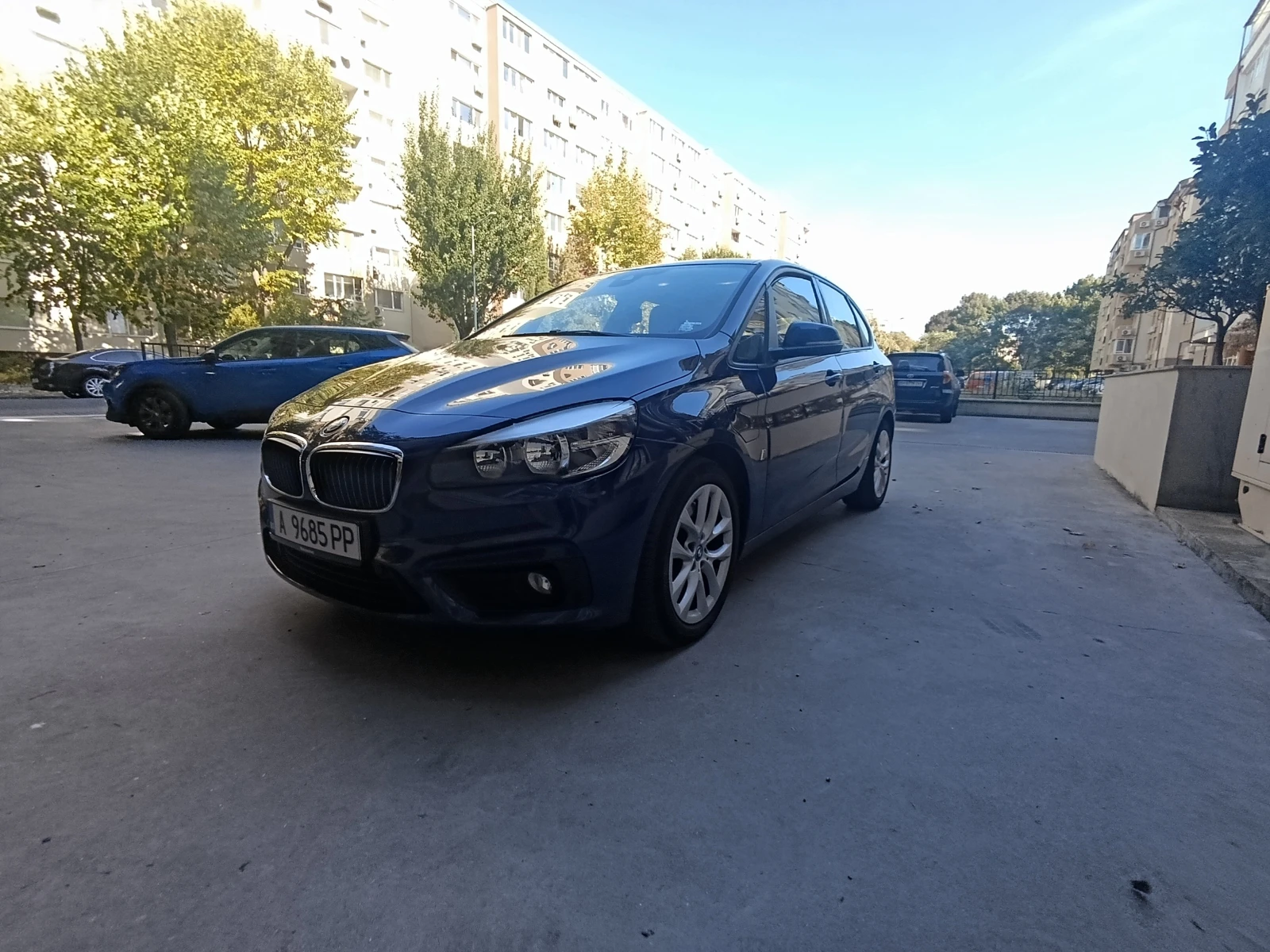 BMW 225 XE, снимка 2 - Автомобили и джипове - 56430301
