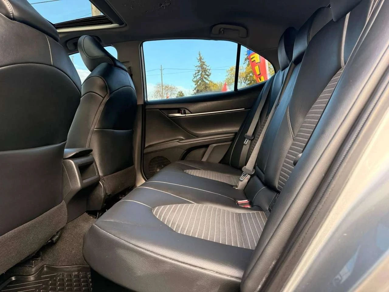 Toyota Camry, снимка 13 - Автомобили и джипове - 56685369