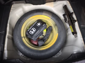 Honda Cr-v 2.2d 4x4 EXCLUSIVE FULL SERVICE IN HONDA NEW !!!, снимка 13