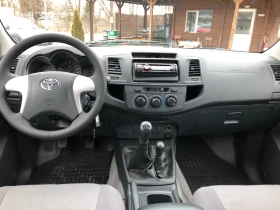 Toyota Hilux 2.5D4D KLIMATIK, снимка 11