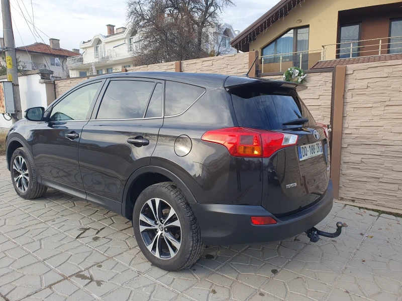 Toyota Rav4 2.0 D-4D, снимка 4 - Автомобили и джипове - 48435153